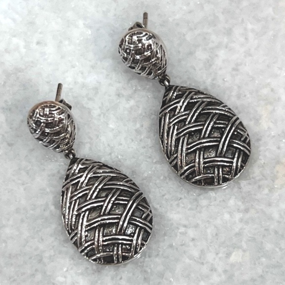 Sterling Silver Pineapple Design Dangle Earrings - image 3
